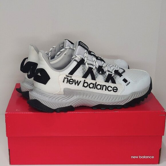 New Balance Trail Running Course En Sentier White Black 9.5 Sneakers Trainers - Picture 3 of 5